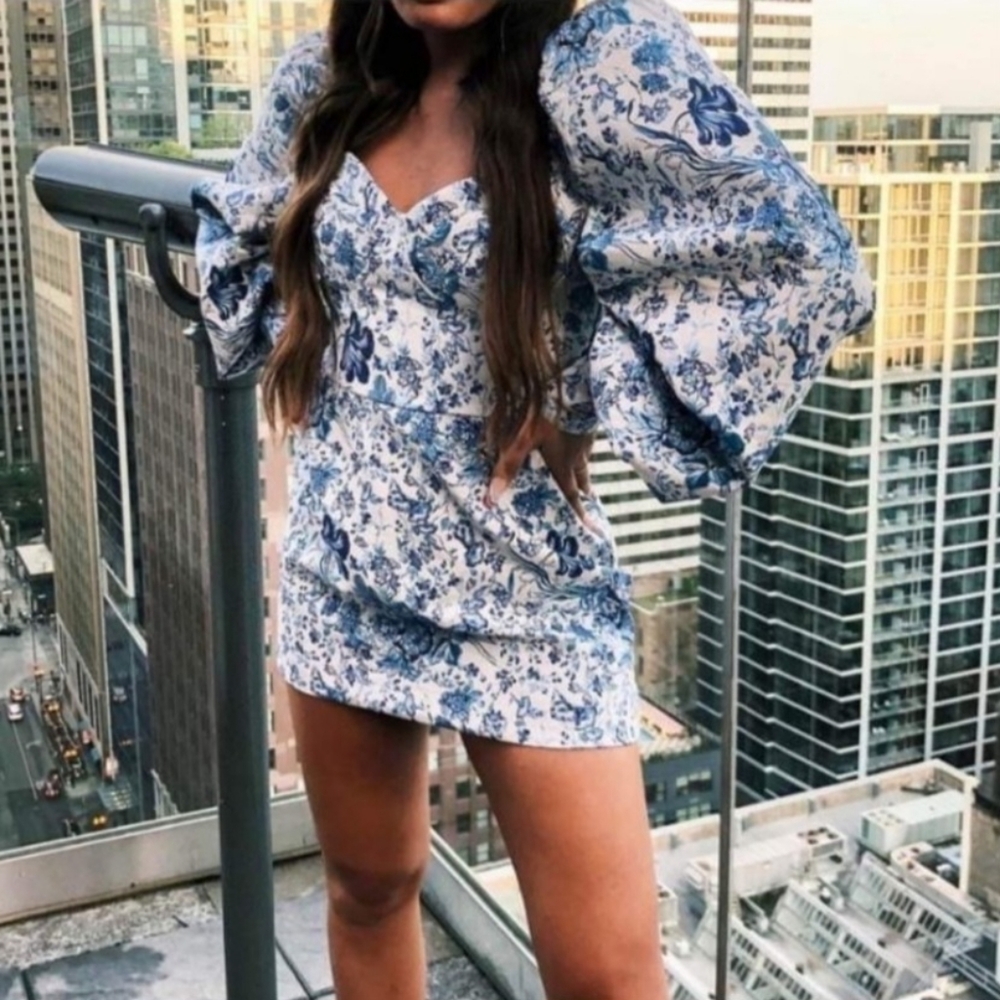 Akira NWT Time Flies Mini Dress Size Small Blue Floral Puff Sleeve NEW